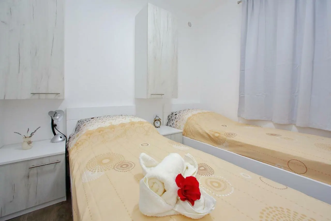 Mobile Homes Olive And Sea Bibinje