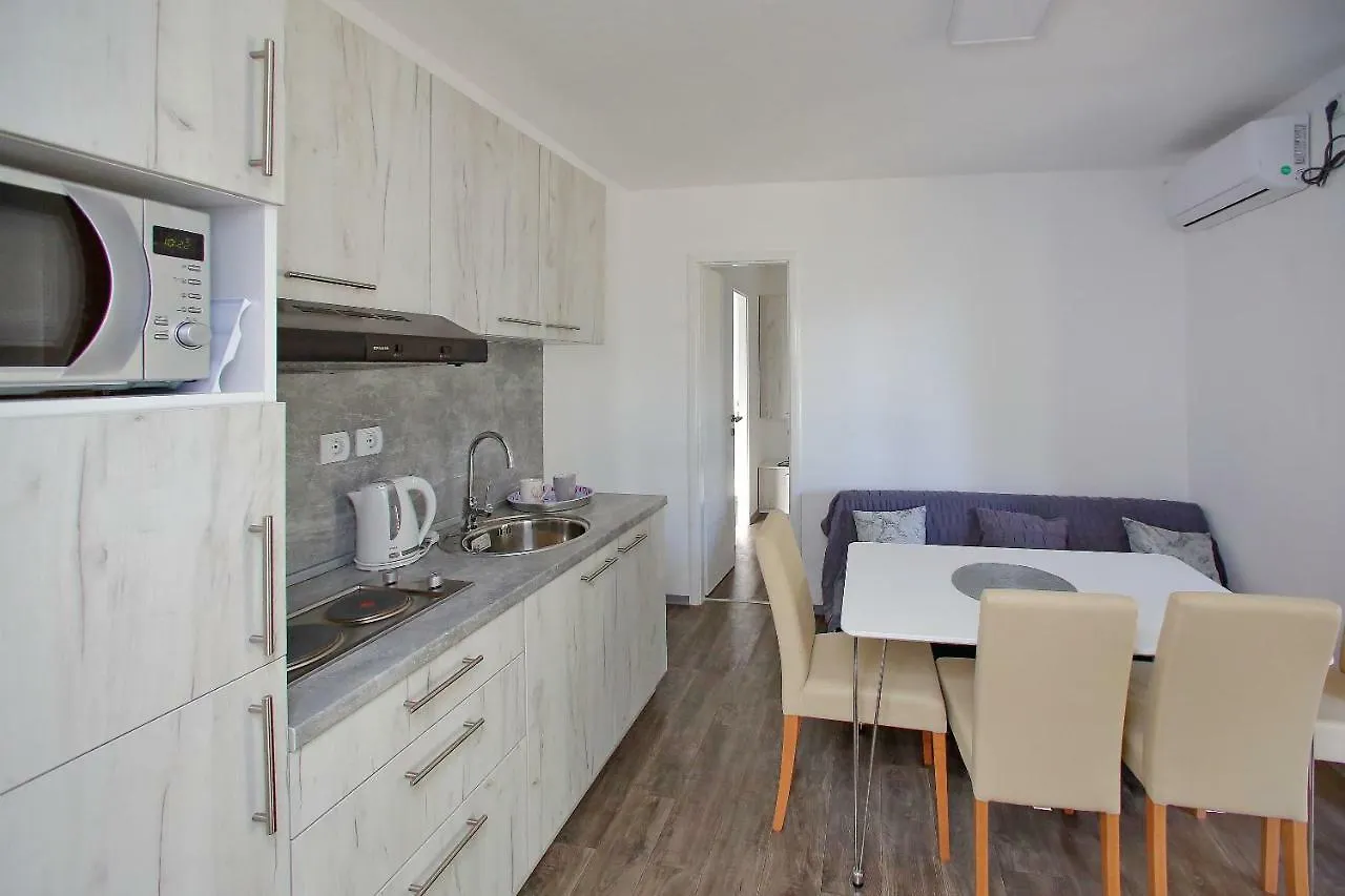 Mobile Homes Olive And Sea Bibinje Croatia